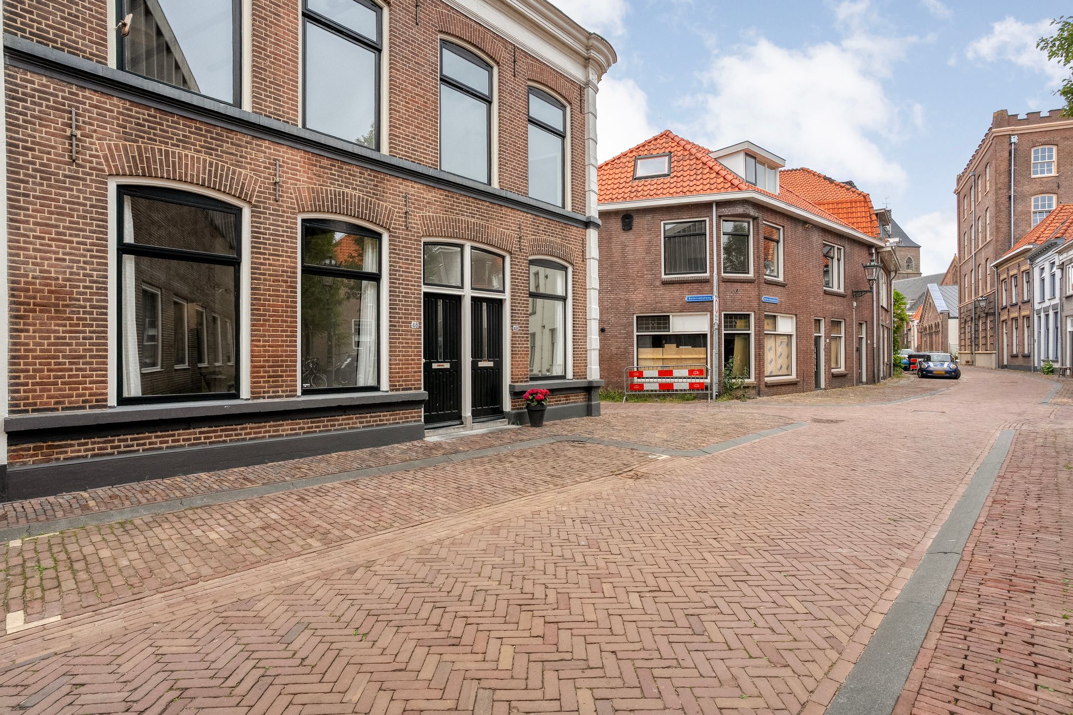 Photo 18 of Buiten Nieuwstraat 48