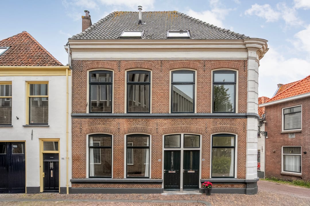 Photo 1 of Buiten Nieuwstraat 48