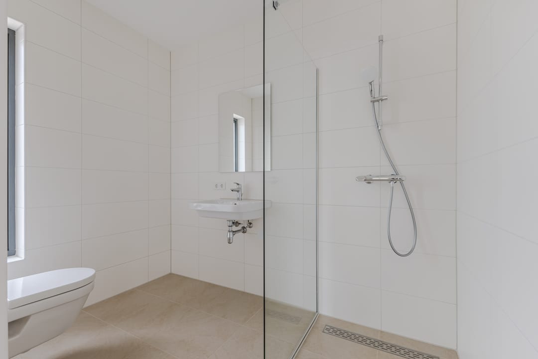 Photo 22 of Specht 8