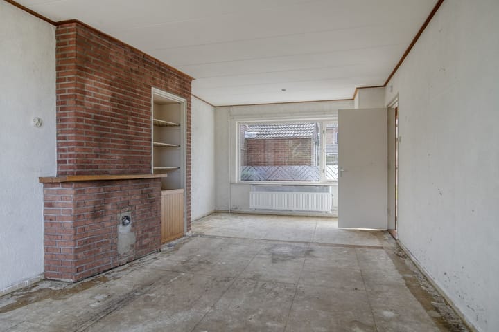 Tussenwoning te koop: Van Speyklaan 288, Harderwijk