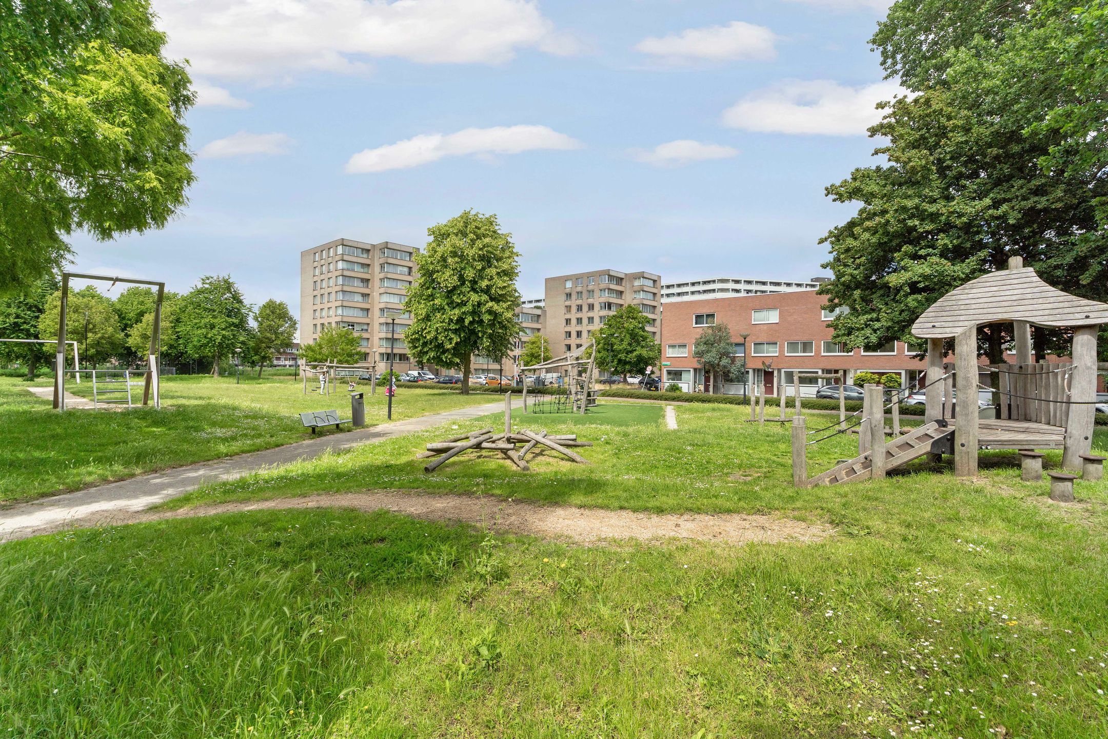 Foto 45 van Raden Adjeng Kartinistraat 15