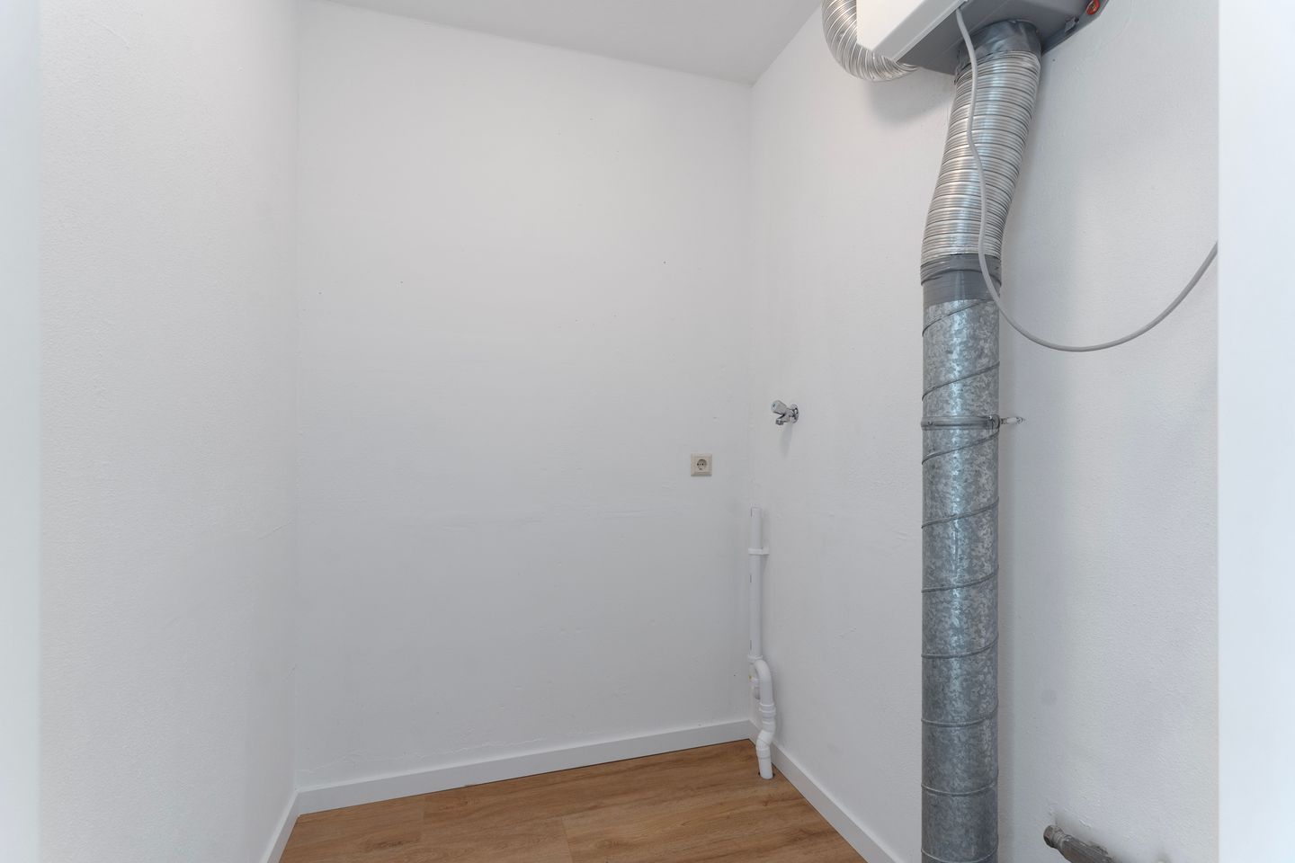 Foto 40 van Raden Adjeng Kartinistraat 15