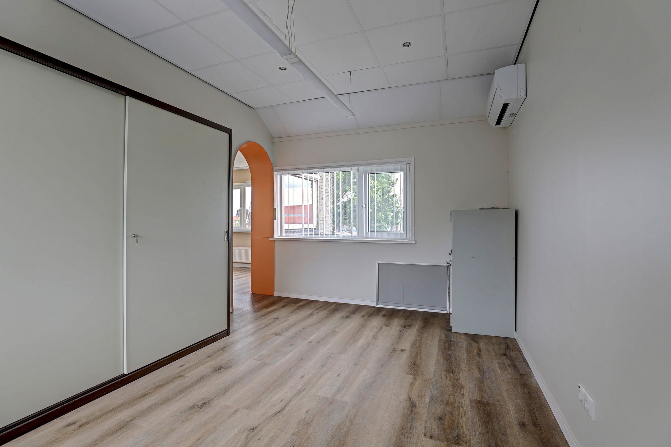 Photo 18 of Inthiemasingel 18