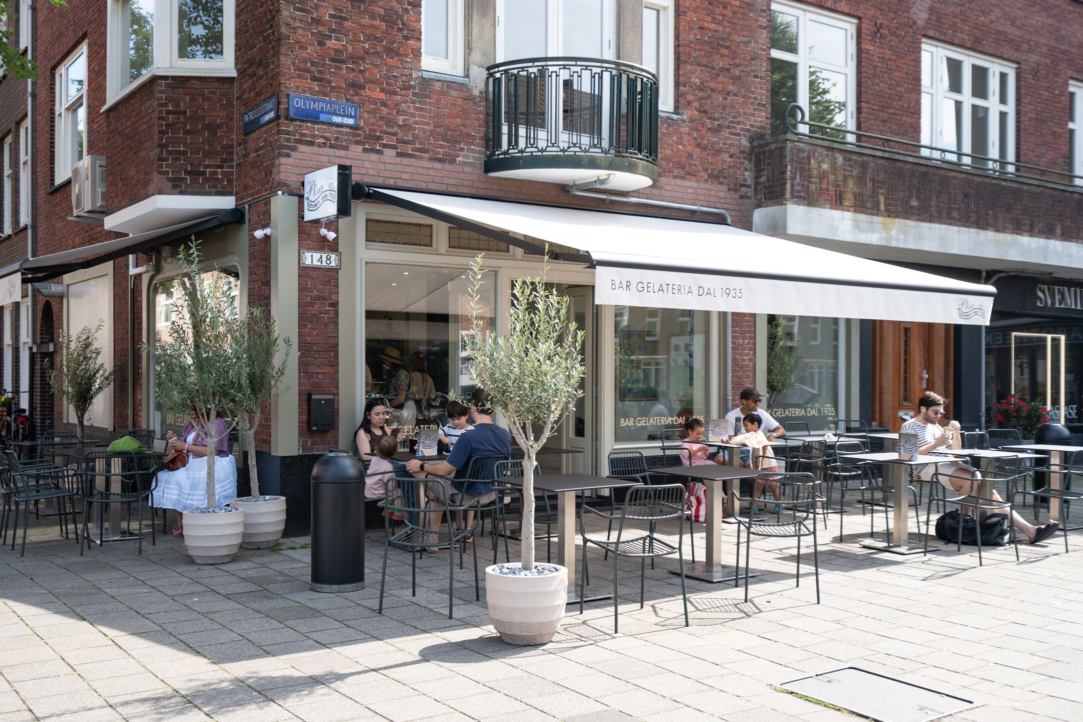 Photo 27 of Turnerstraat 27-D