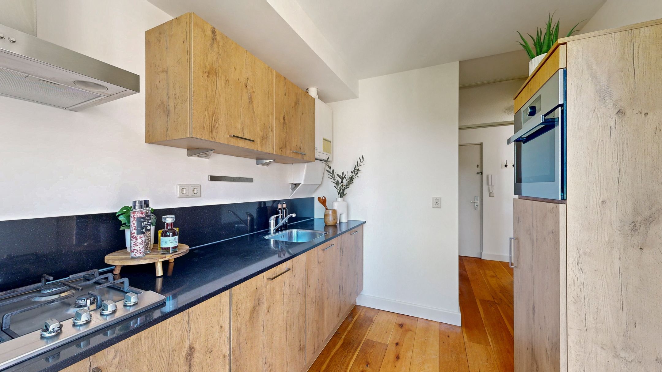 Photo 12 of Turnerstraat 27-D