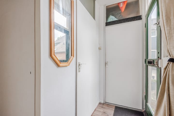 Hoekwoning te koop: Oude Vlie 144, Emmeloord
