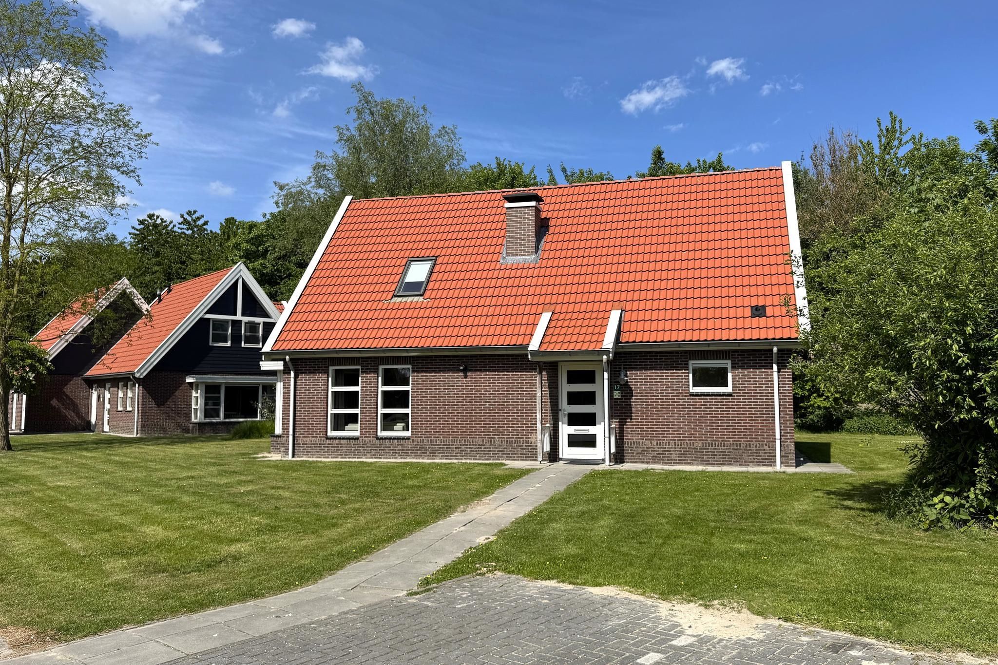 4-bedroom freehold villa in Biddinghuizen — photo 4 of 5
