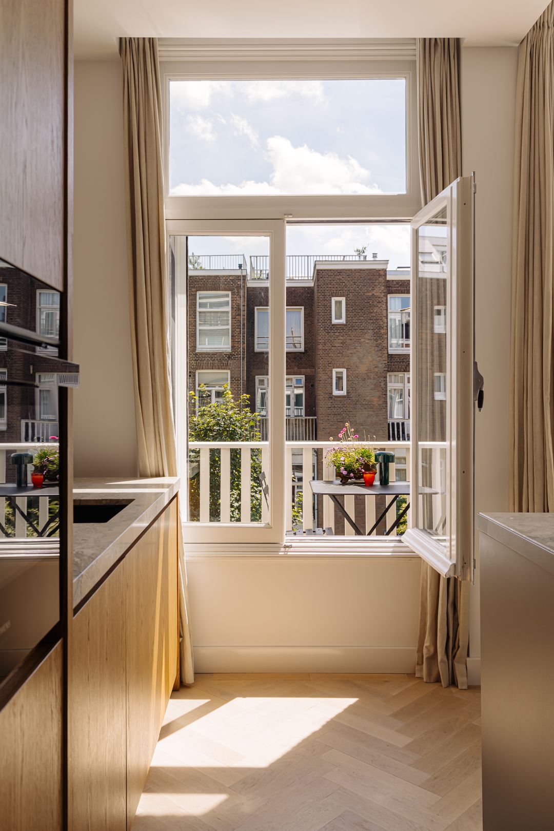 Photo 8 of Van Breestraat 187-2