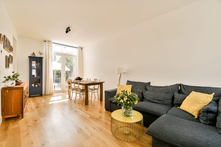 Tussenwoning te koop: Esschilderstraat 9, Haarlem