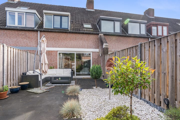 Tussenwoning te koop: Robijndrift 35, Nieuwegein