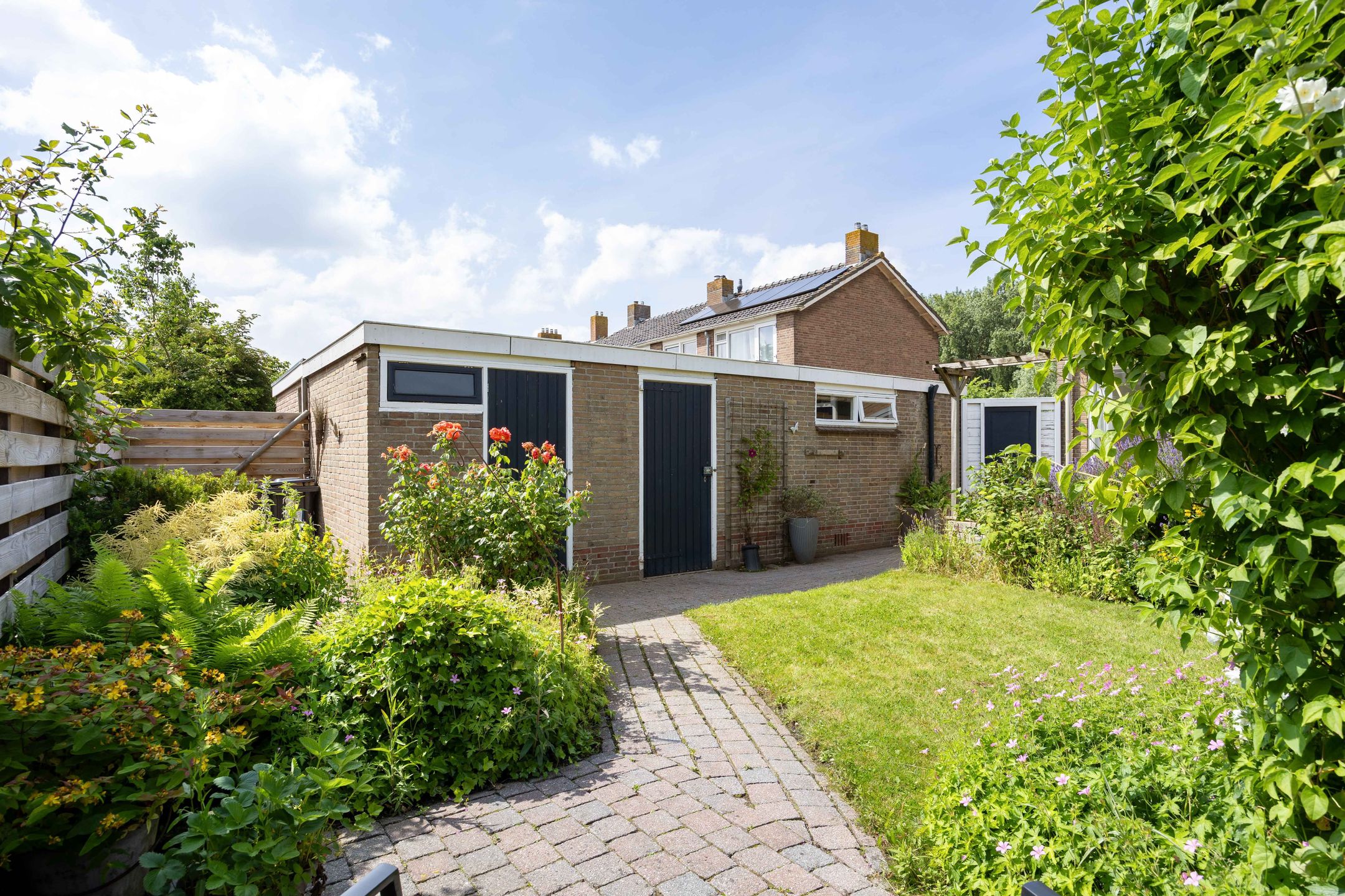 Photo 42 of Farmsumerzijl 15