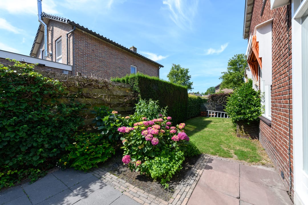Photo 31 of Leliestraat 48
