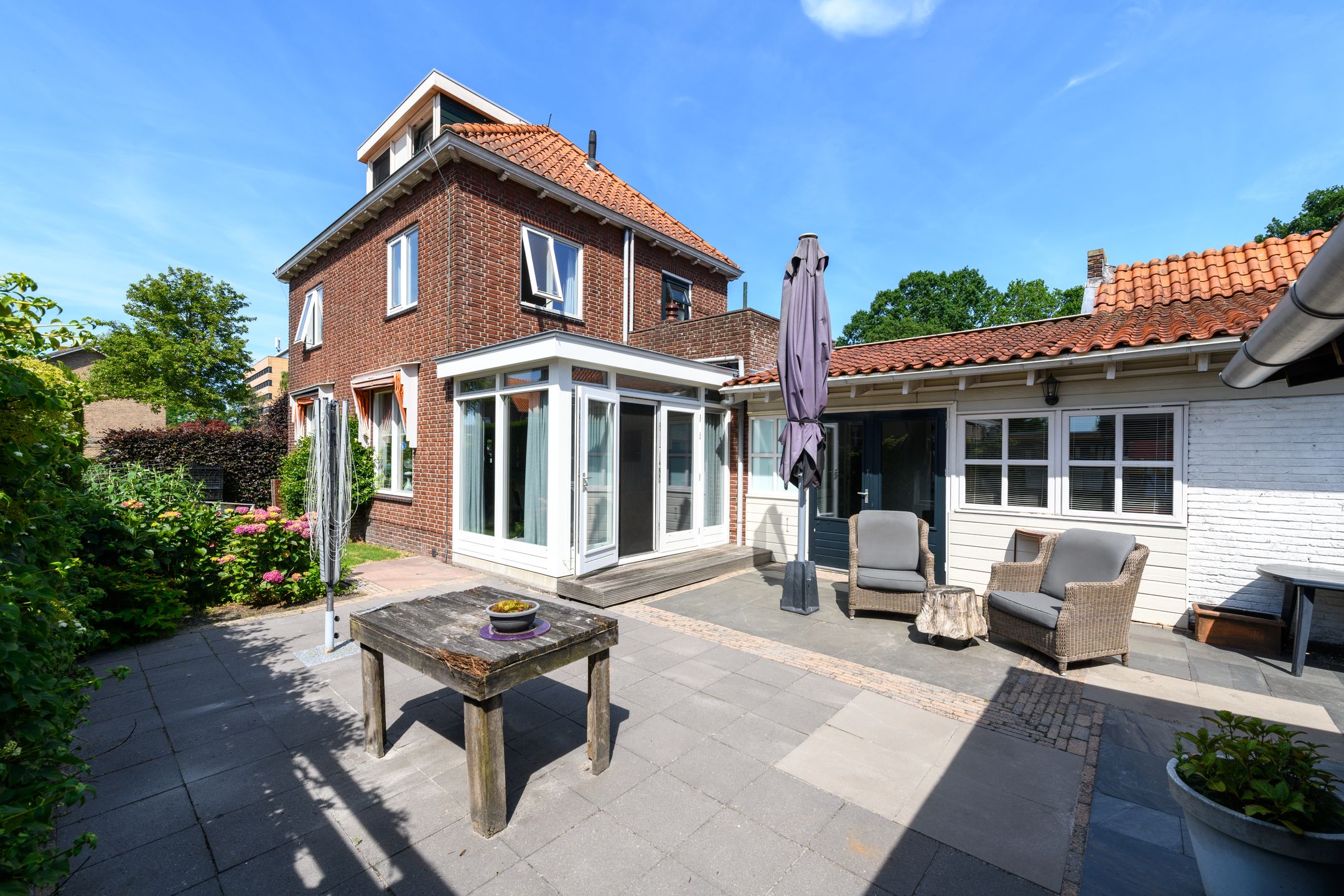 Photo 24 of Leliestraat 48