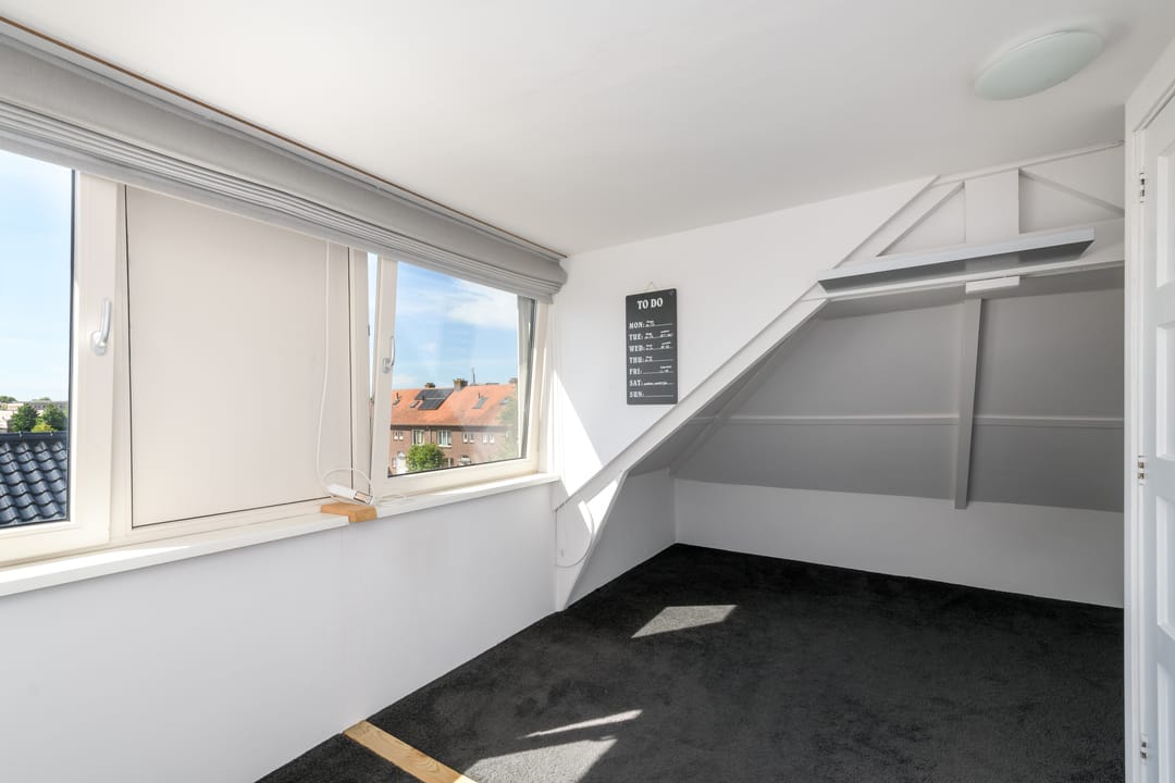 Photo 22 of Leliestraat 48
