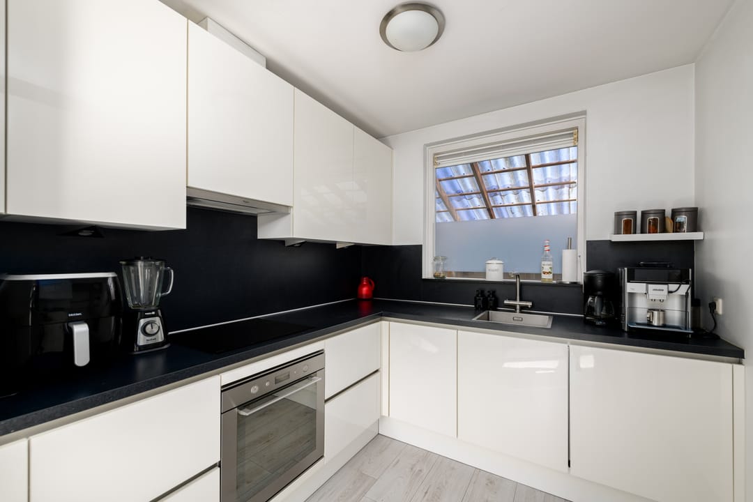 Photo 13 of Leliestraat 48