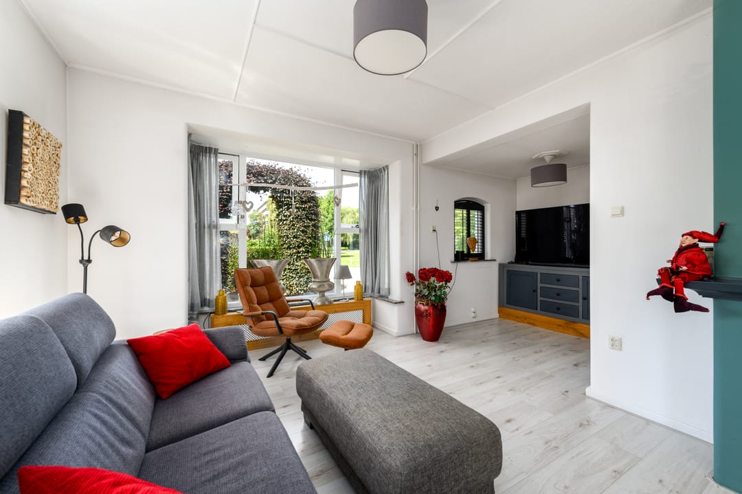 Photo 8 of Leliestraat 48