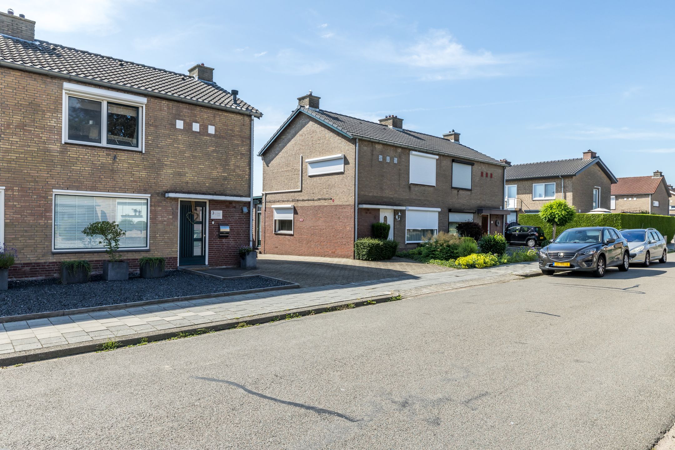 Photo 36 of Irenestraat 3