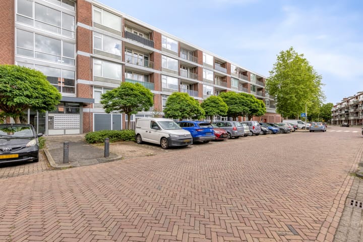 Photo 3 of Pensionarisstraat 92
