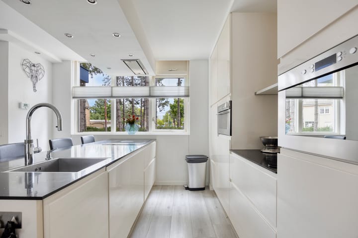 Tussenwoning te koop: Dr. J. Presserstraat 52, 'S-Gravenhage