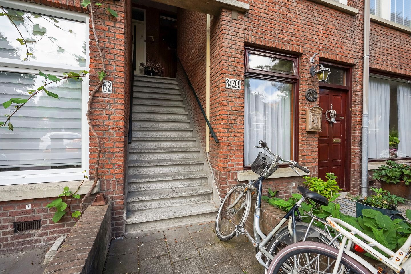 Photo 10 of Brinckerinckstraat 84