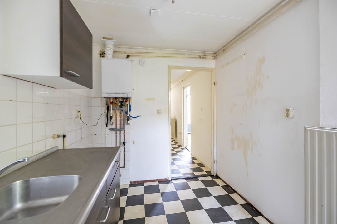 Photo 16 of Amalia van Solmsstraat 44