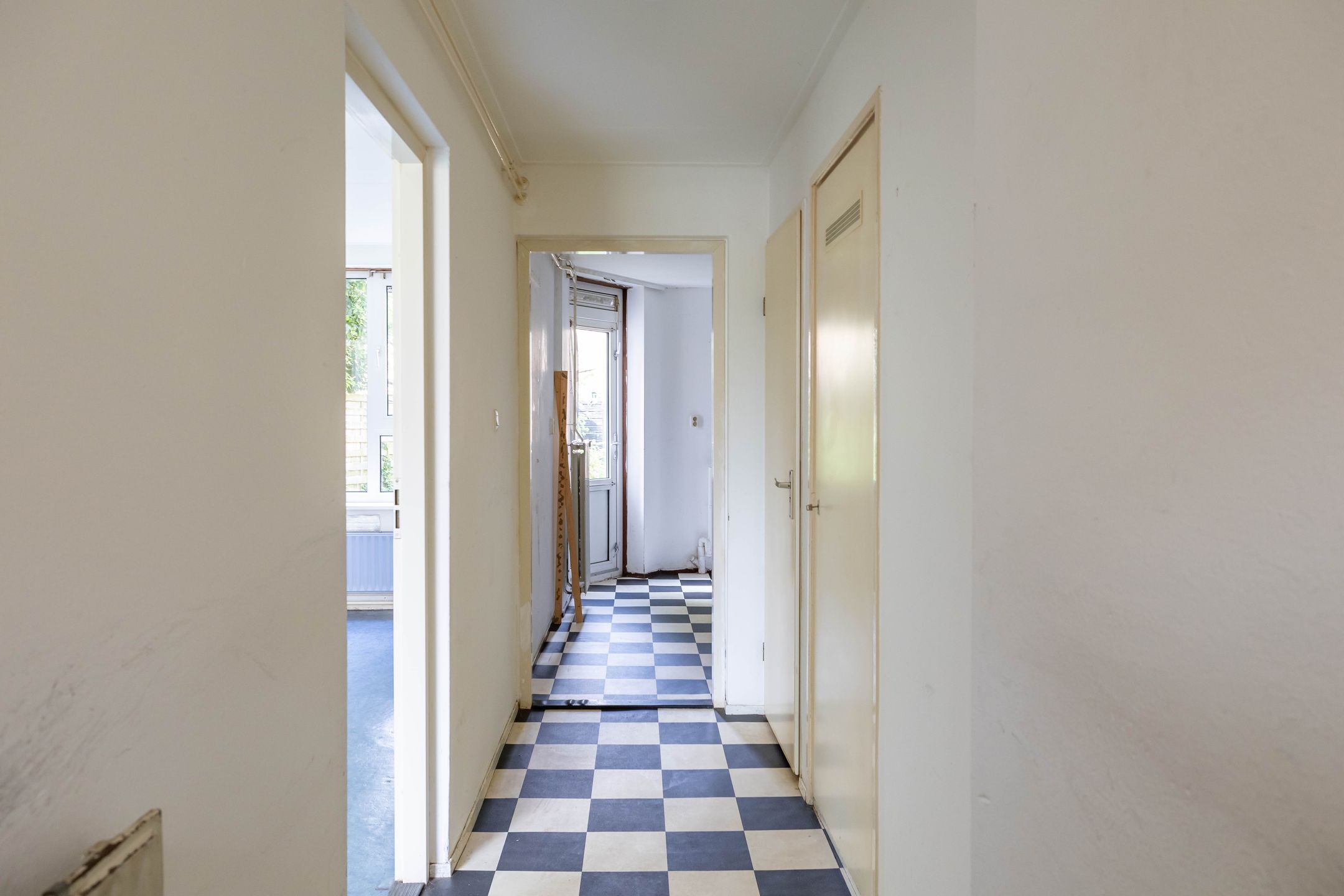 Photo 9 of Amalia van Solmsstraat 44
