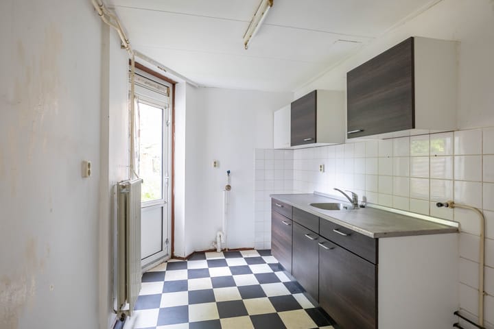 Photo 3 of Amalia van Solmsstraat 44