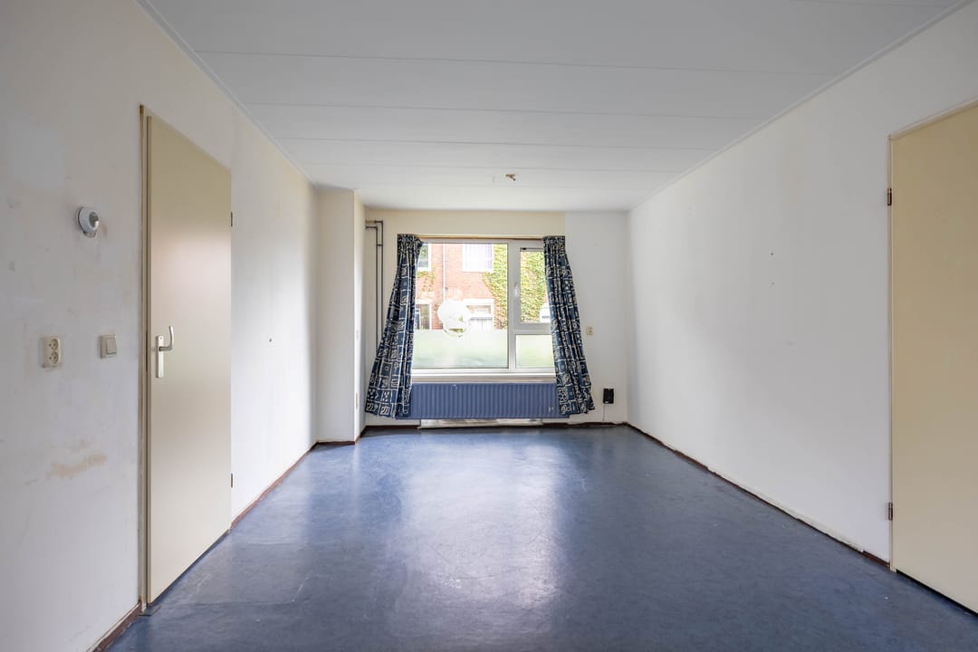 Photo 13 of Amalia van Solmsstraat 44