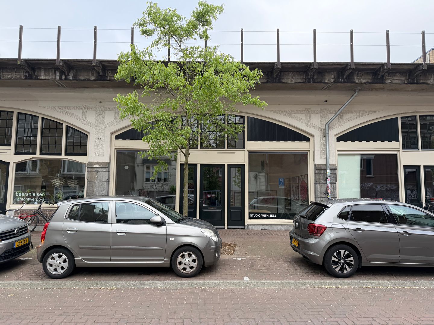 View photo 3 of Vijverhofstraat 122