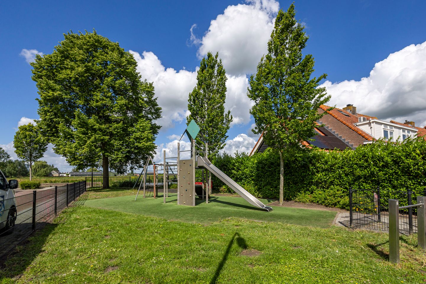 Photo 29 of Willemstraat 3