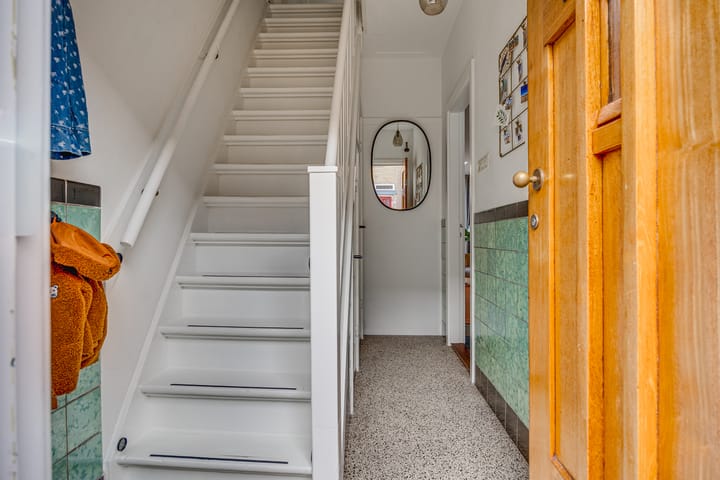 Photo 2 of Alblasstraat 27