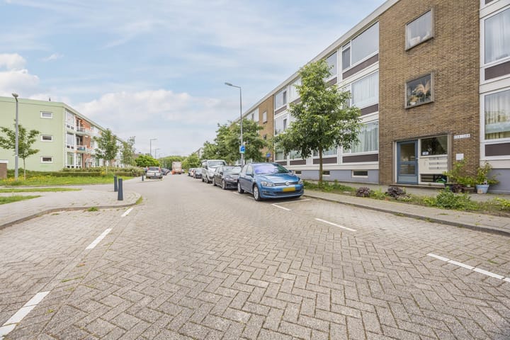 Appartement te koop: Van Wijngaardenlaan 142, Rotterdam