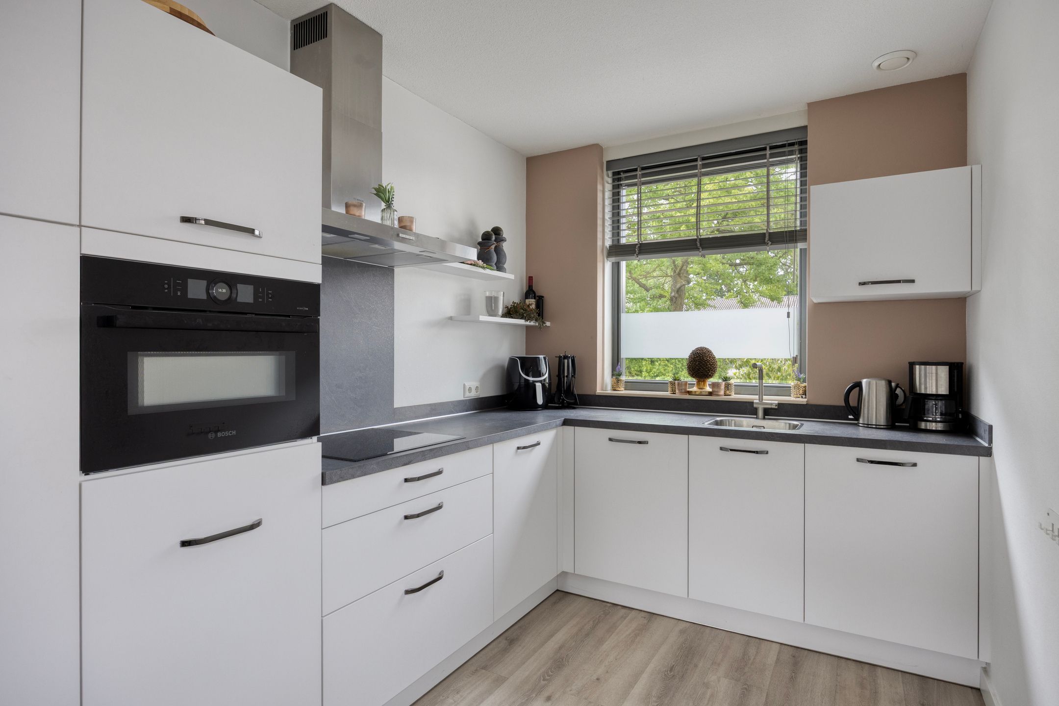 Photo 3 of Hoekstraat 25-B