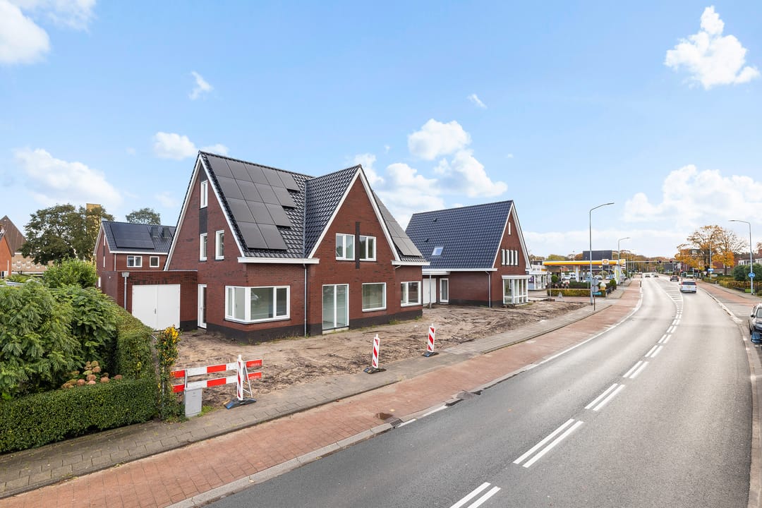 Photo 8 of Stationsweg 26-A