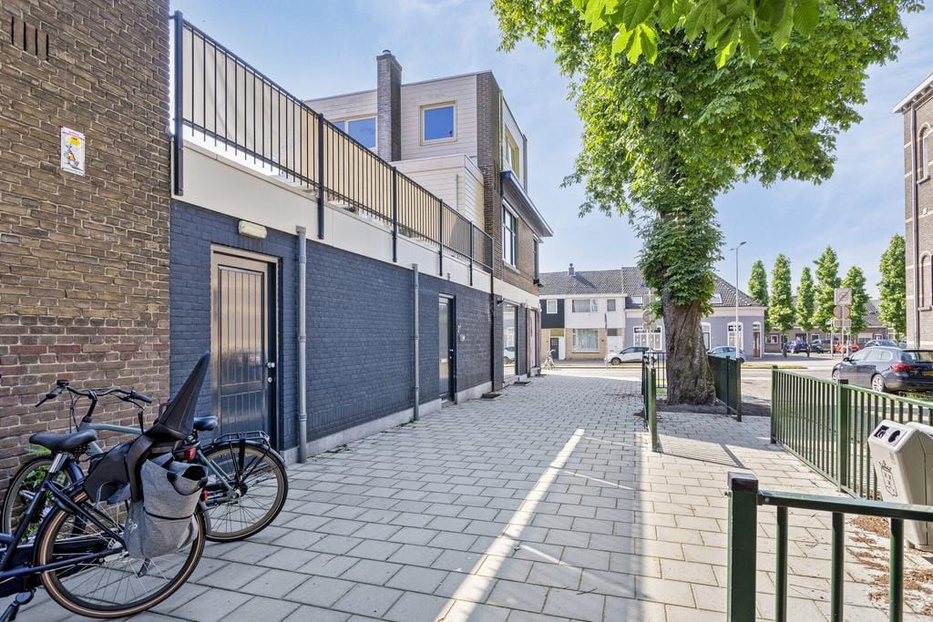 Photo 5 of Thomas de Rouckstraat 2-A
