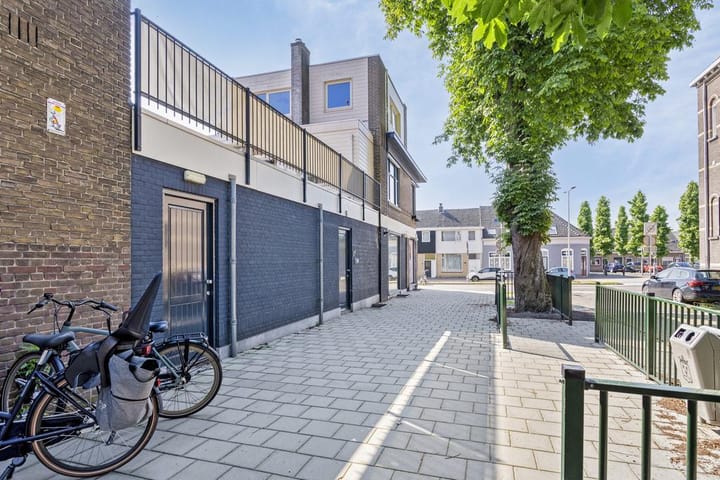 Photo 5 of Thomas de Rouckstraat 2-A