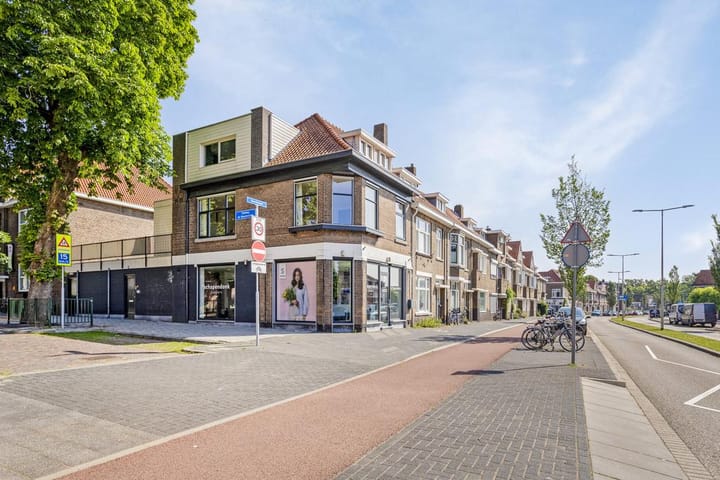 Photo 2 of Thomas de Rouckstraat 2-A