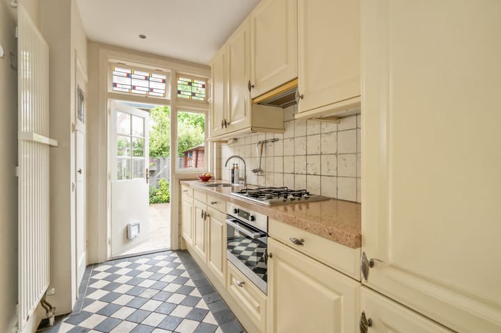 Foto 4 van van Faukenbergestraat 82