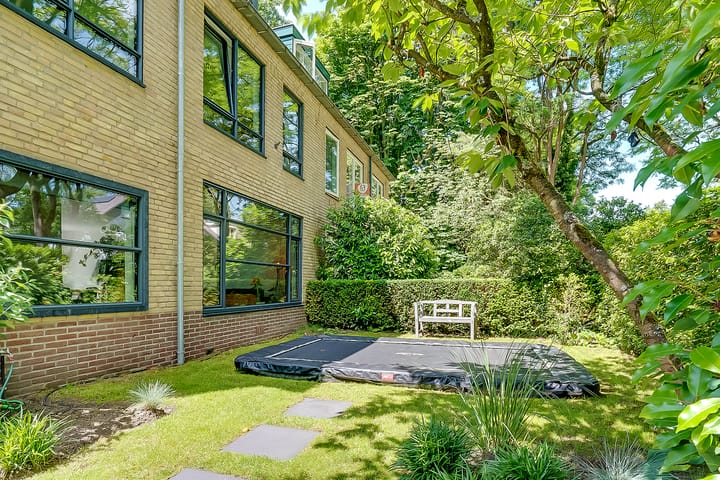 Twee-onder-één-kap te koop: Witte de Withlaan 9, Doorn