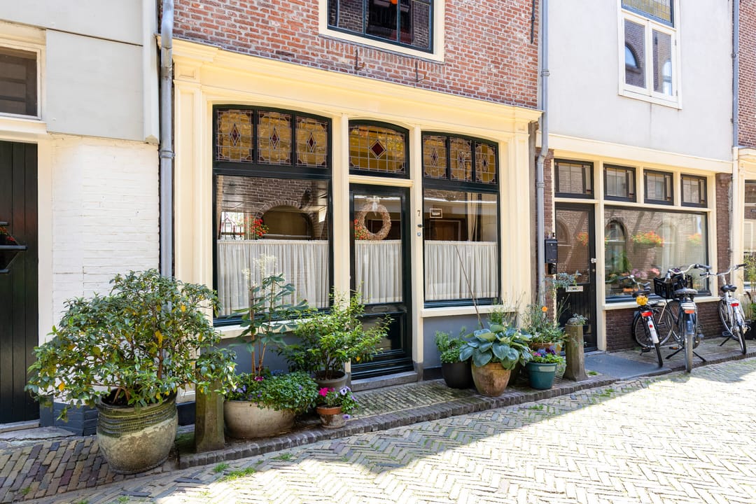 Foto 1 van Sint Annastraat 7