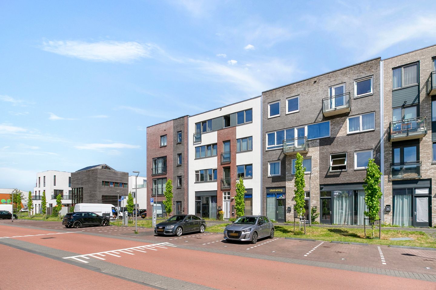 Photo 20 of Trojestraat 37