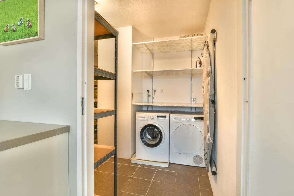 Photo 18 of De Lierhof 72