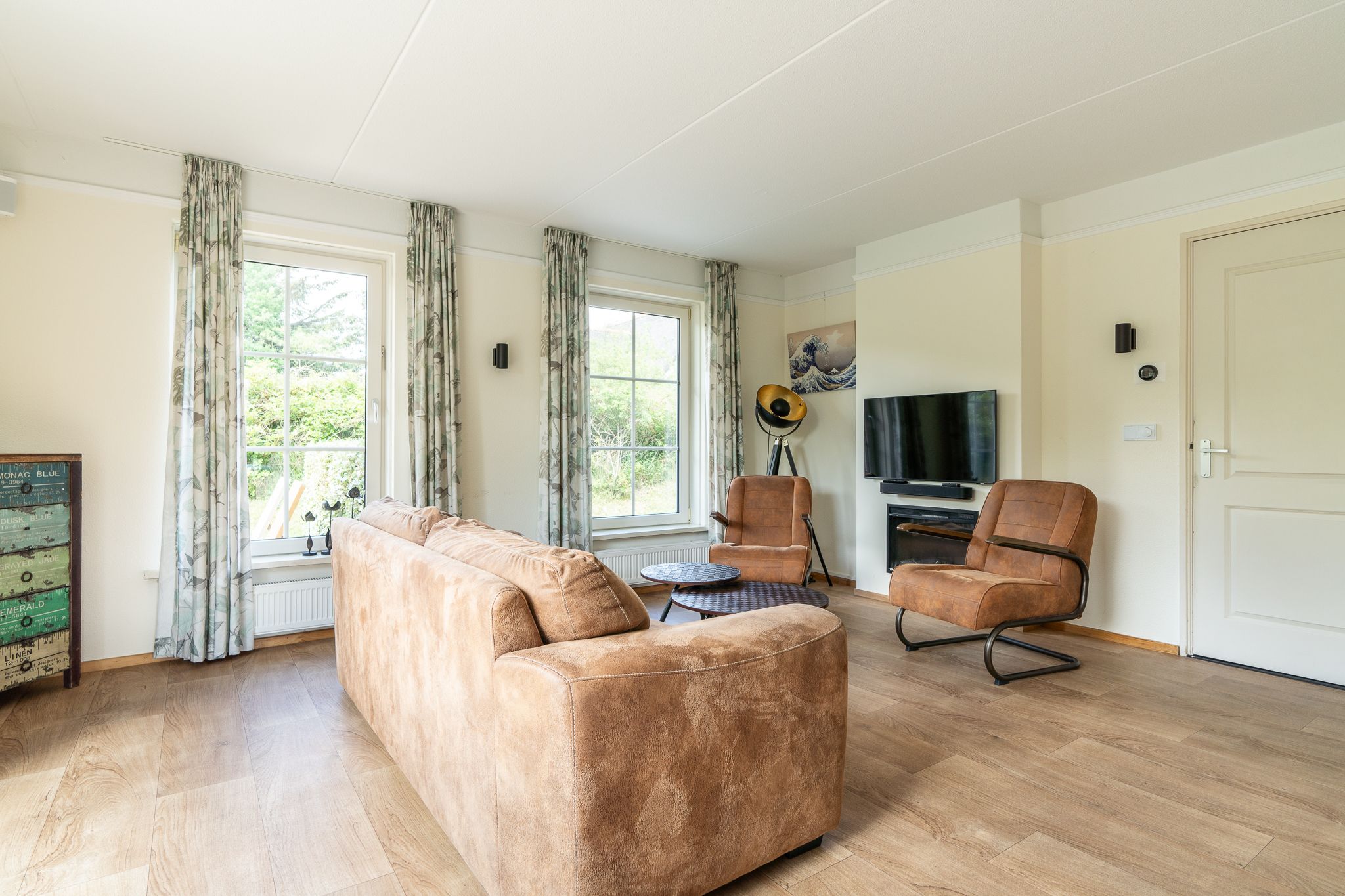 4-bedroom freehold villa in Buren (FR) — photo 5 of 5