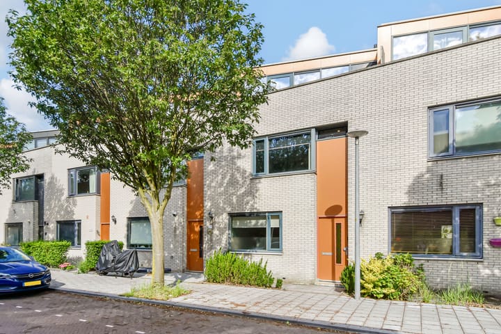 Tussenwoning te koop: Smientstraat 61, 'S-Gravenhage