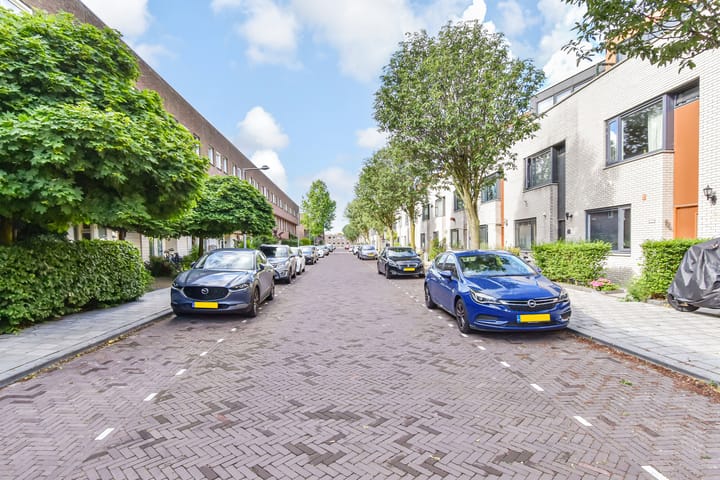 Tussenwoning te koop: Smientstraat 61, 'S-Gravenhage