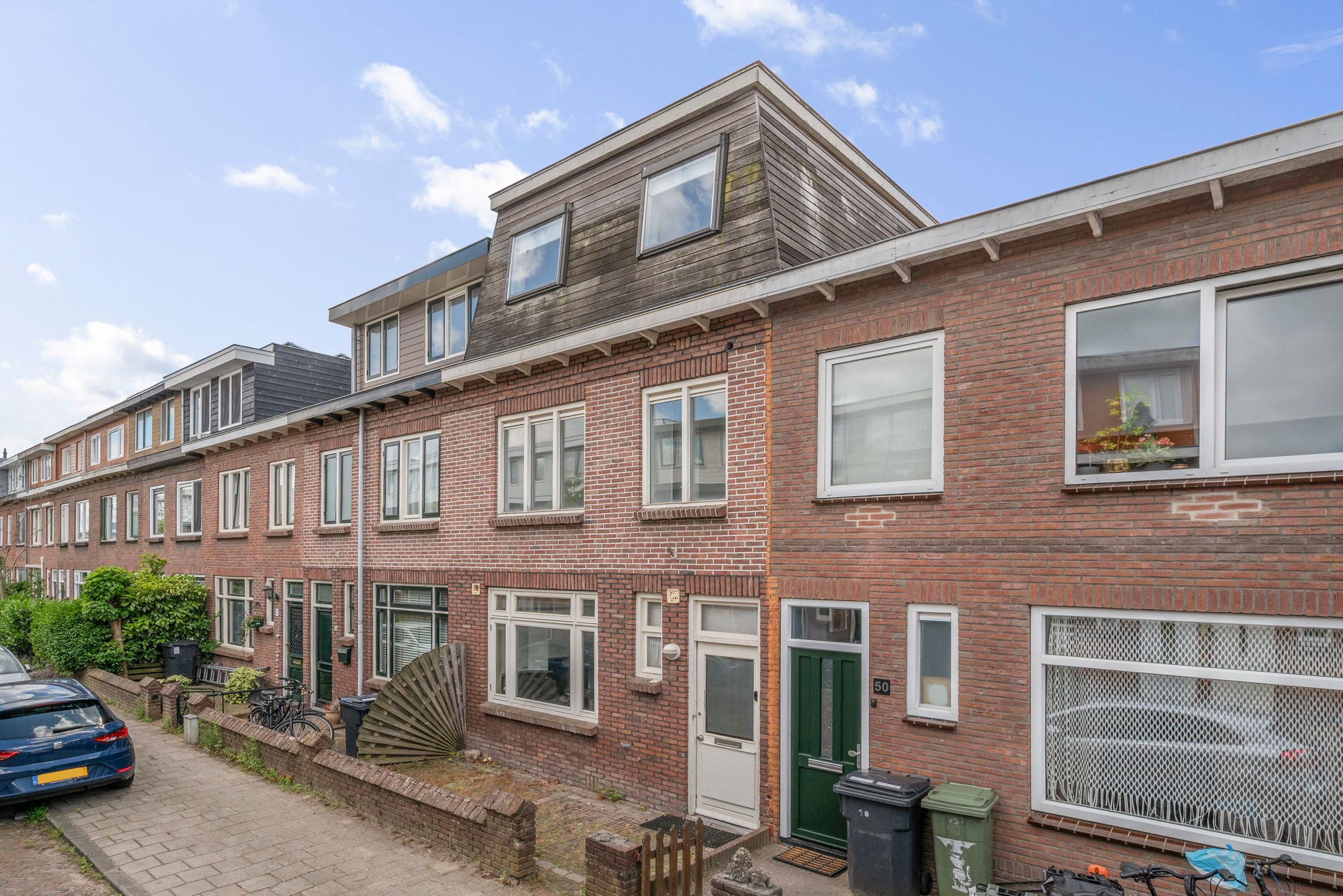 Photo 42 of Leeuwerikstraat 52