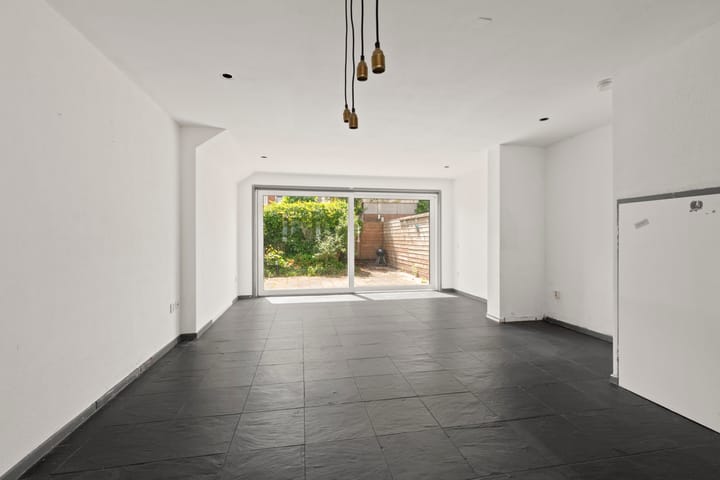 Photo 2 of Leeuwerikstraat 52
