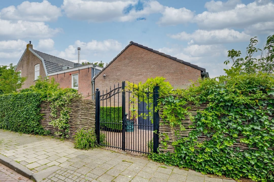 Photo 11 of Hoofdstraat 170