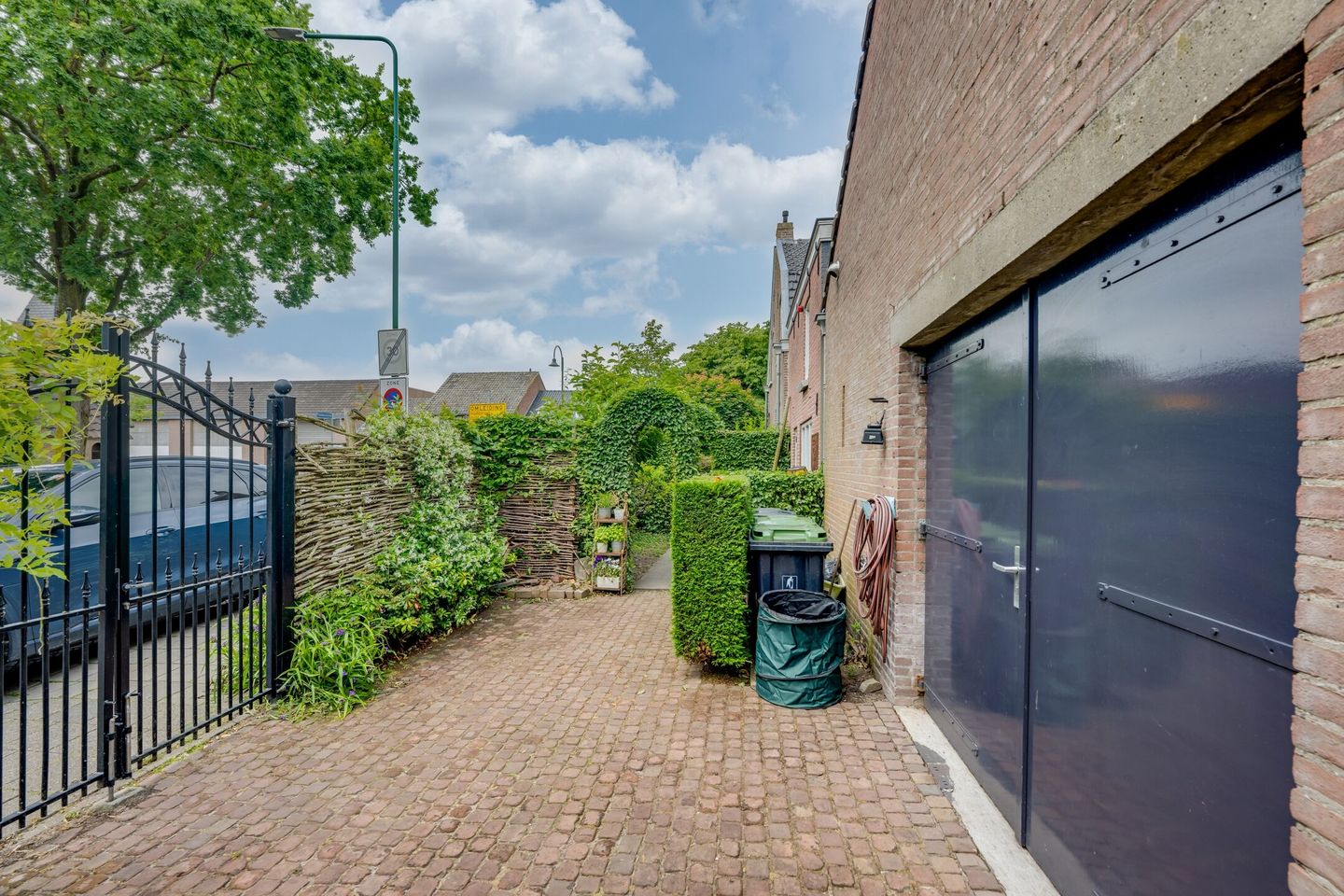 Photo 104 of Hoofdstraat 170