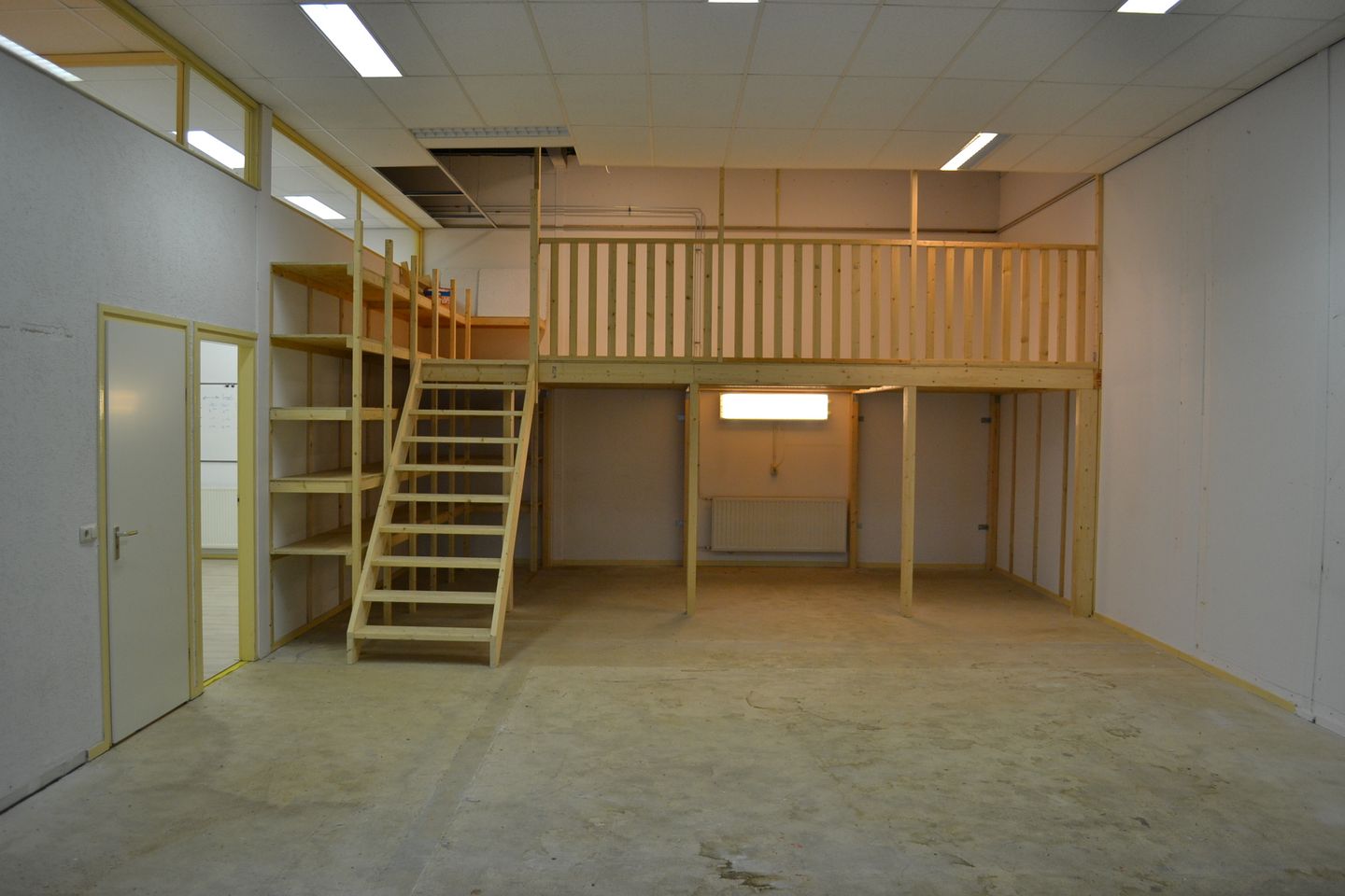 Bekijk foto 2 van Plesmanstraat 71